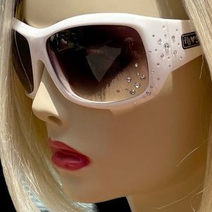 Beautifully Embellished Snow Fly FlyGirl Sunniesπ€